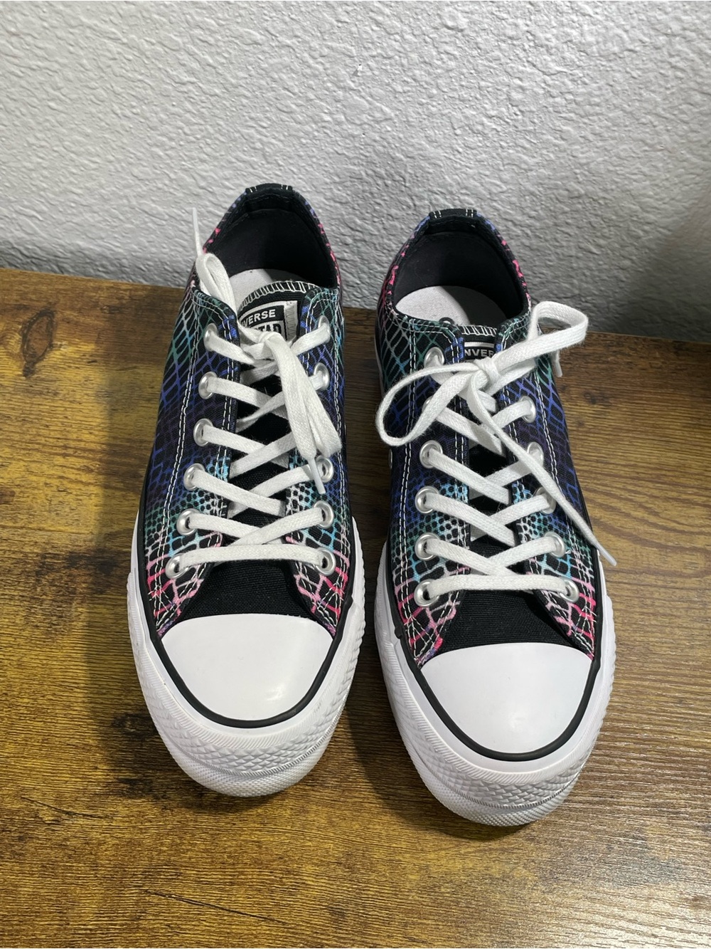 Converse Low-Top Platform Sneakers with Rainbow Croc-Pattern - Picture 4 of 11